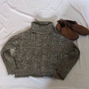 Forever 21 cropped turtleneck sweater